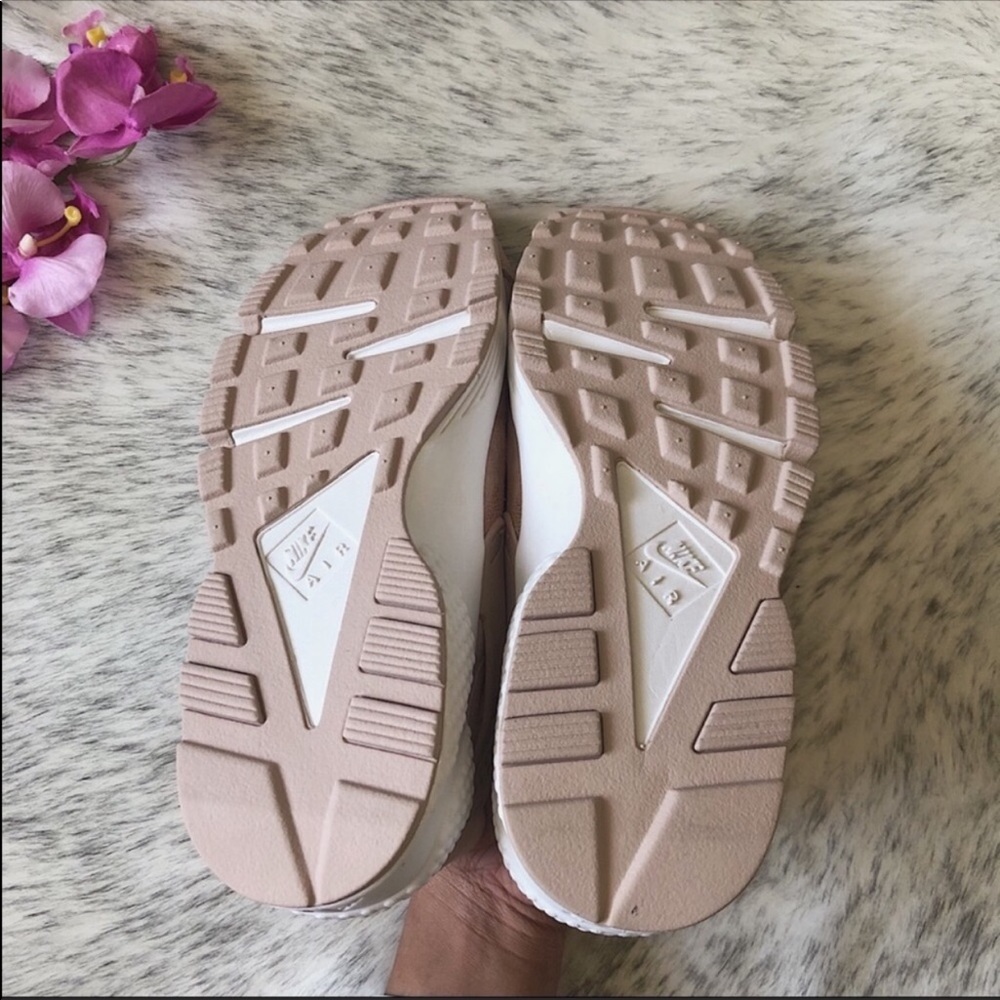 ‼️sold‼️Rare Nike Huarache Run Rose Gold 9W - Picture 5 of 8